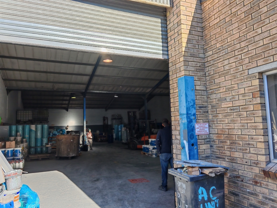 To Let commercial Property for Rent in Broadlands Western Cape